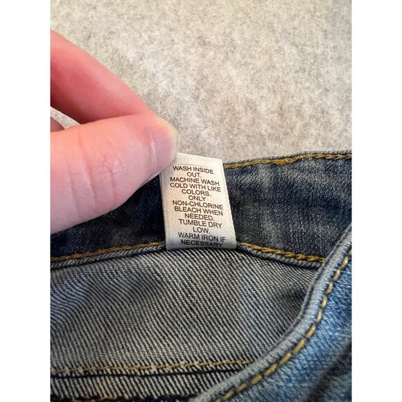 C est 1946 Denim Capri Jeans Women's size 16 Blue Medium Wash Stretchy Comfy - Picture 5 of 15